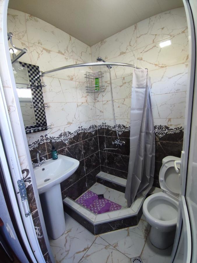 Elco Hotell Zugdidi Exteriör bild