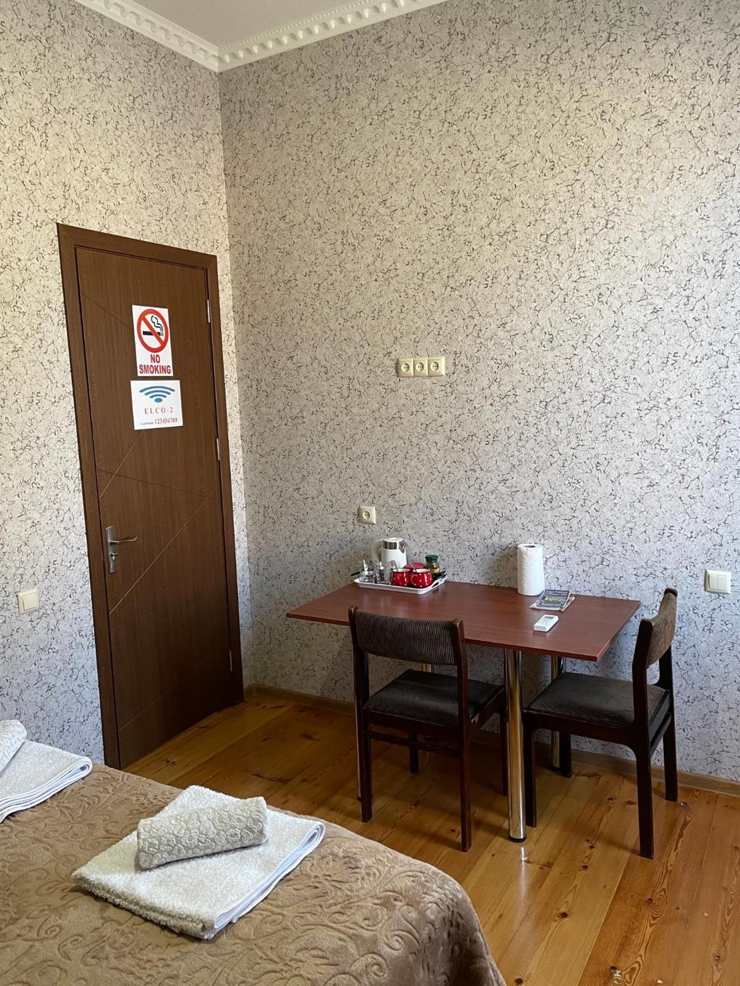 Elco Hotell Zugdidi Exteriör bild