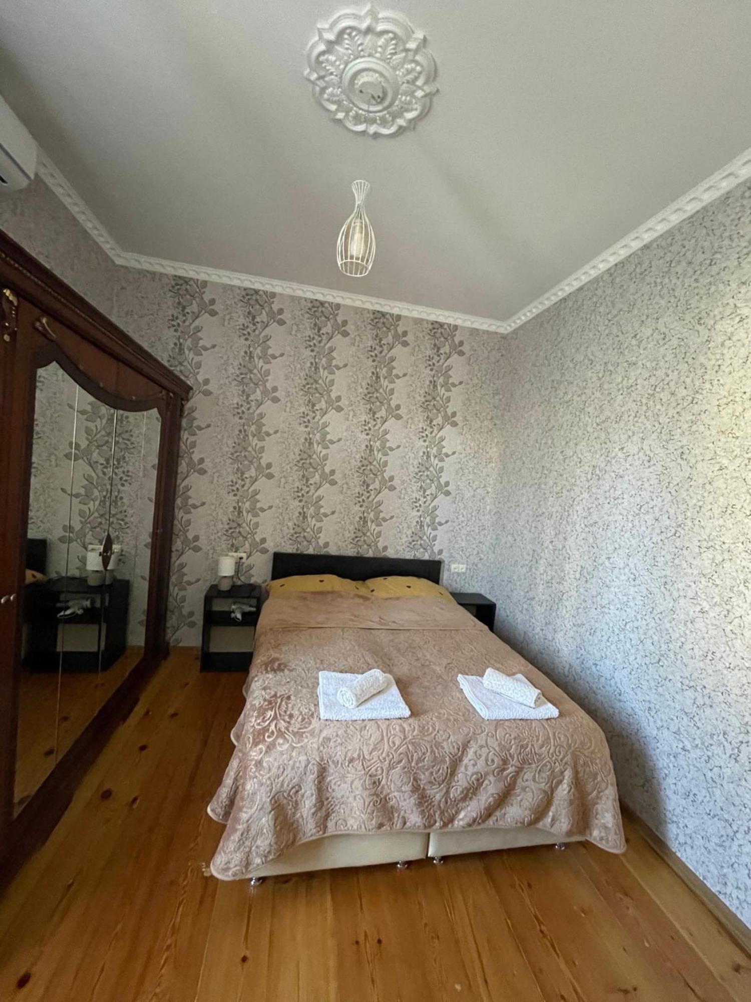 Elco Hotell Zugdidi Exteriör bild
