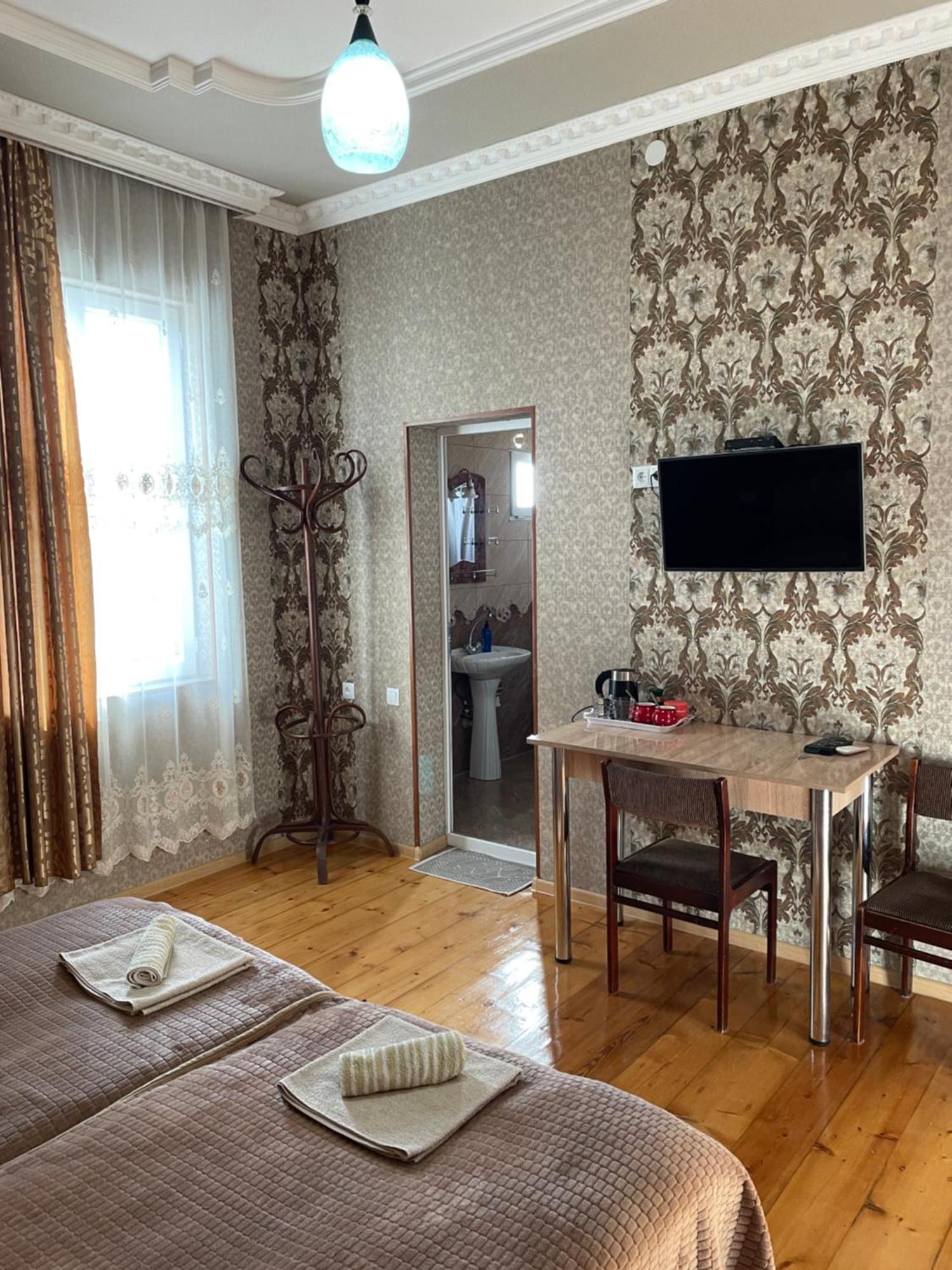 Elco Hotell Zugdidi Exteriör bild