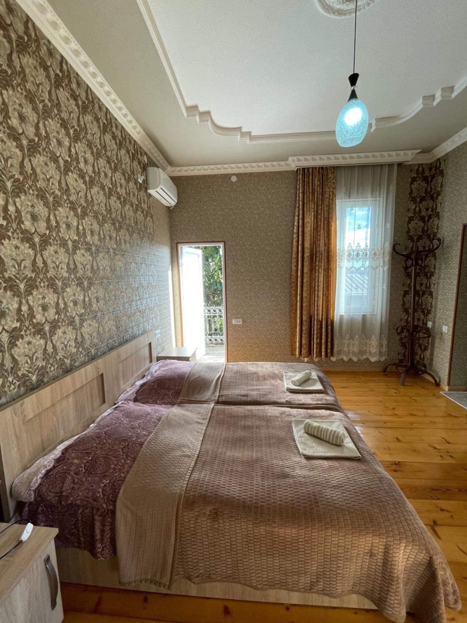 Elco Hotell Zugdidi Exteriör bild