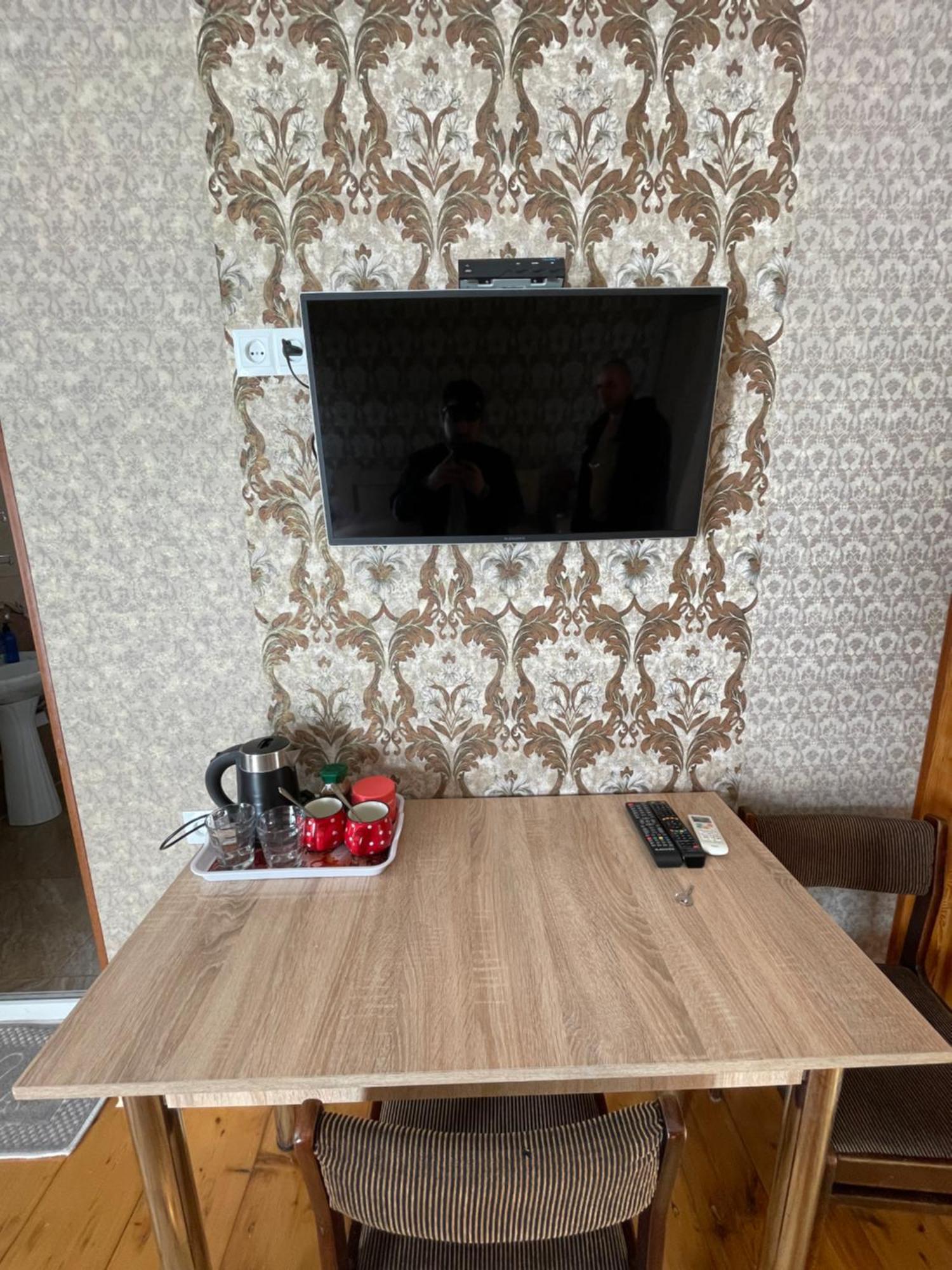 Elco Hotell Zugdidi Exteriör bild